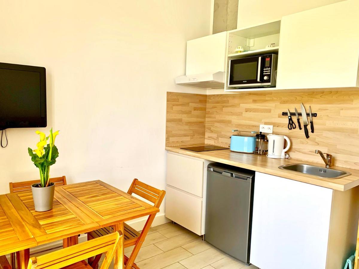 Blue Summer Vibes Apartment For 4P, Ac, Balcony, Parking, Beach At 50M, Spa Access -4 拉西约塔 外观 照片